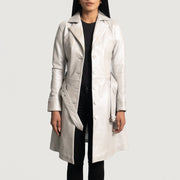 
Silver Sheepskin Leather Trench Coat - Vista posterior con hombros definidos y bajo impecable
