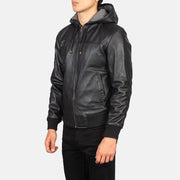 
Black Sheepskin Leather Hooded Jacket - Vista posterior con hombros definidos y bajo impecable