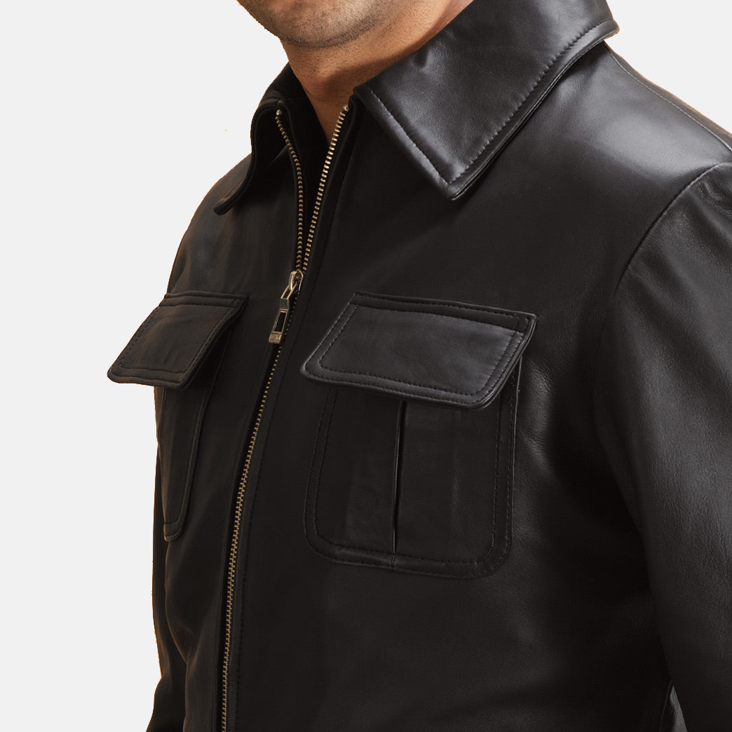 Detalle de cerca of Shirt &amp; Zipper Hardware on Raven Negro Chaqueta de Cuero para Hombre