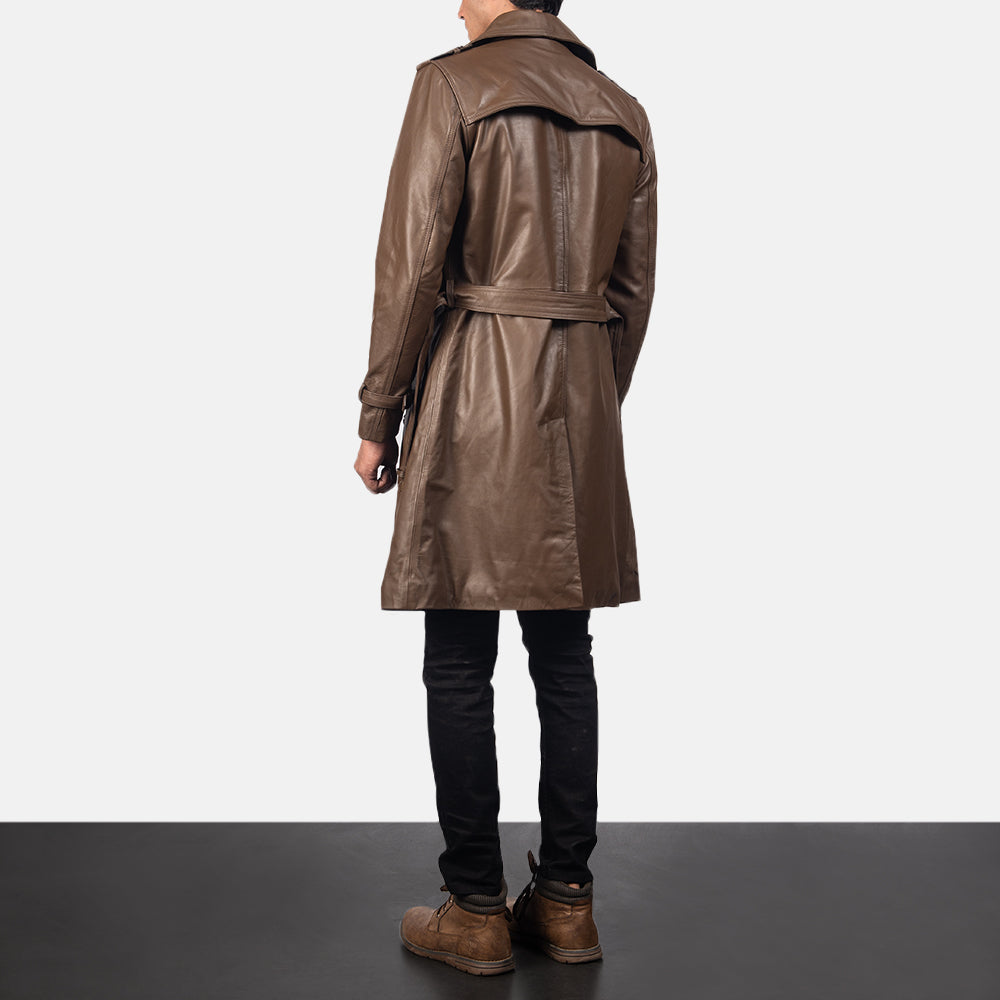 
Royson Marrón Leather Duster Abrigo de Cuero para Hombre - Vista lateral mostrando el corte ergonómico de mangas