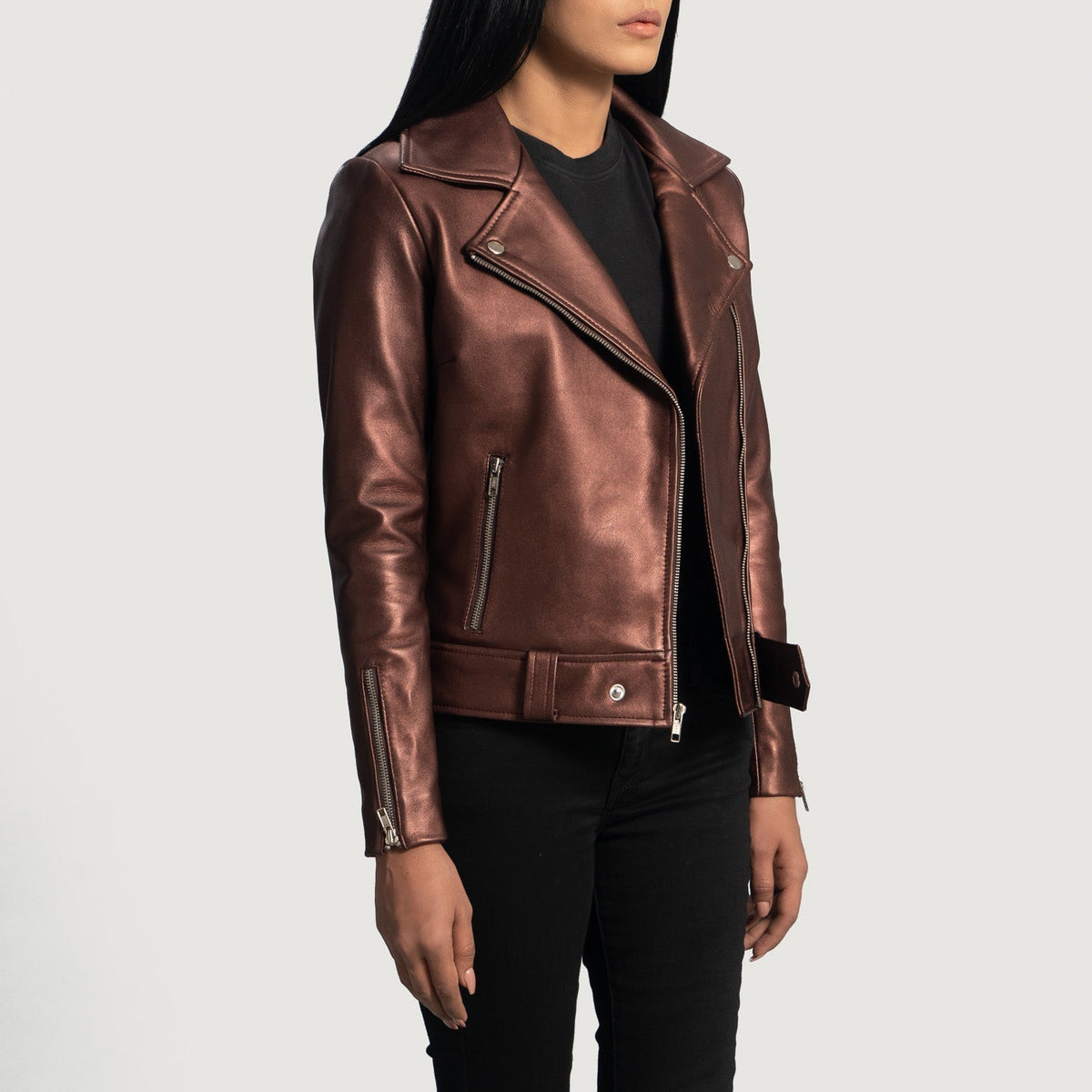 Maroon Sheepskin Leather Biker Jacket - Vista trasera con ajuste entallado en hombros y bajo impecable
