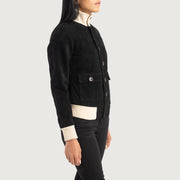 
Black Goatskin Suede Bomber Jacket - Vista posterior con hombros definidos y bajo impecable