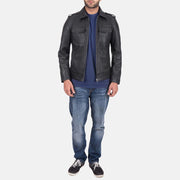 Detalle de cerca of Shirt &amp; Zipper Hardware on Sergeant Negro Chaqueta de Cuero para Hombre