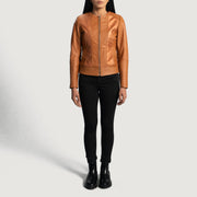 
Sleeky Clean Tostado Chaqueta Biker de Cuero para Mujer - Vista lateral mostrando el corte ergonómico de mangas