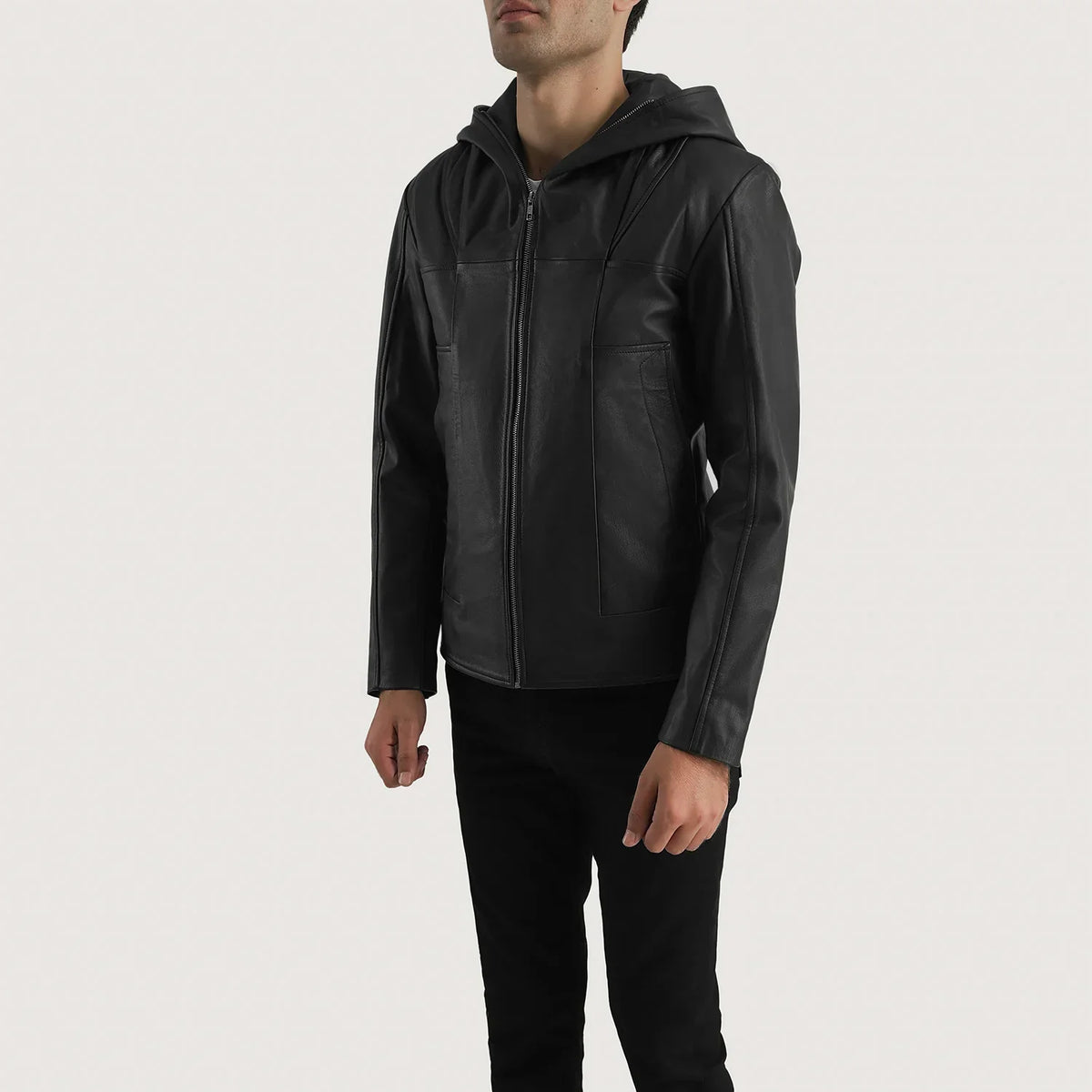 Men's Spratt Negro Hooded Chaqueta de Cuero para Hombre - Vista de perfil lateral con corte ergonómico de manga