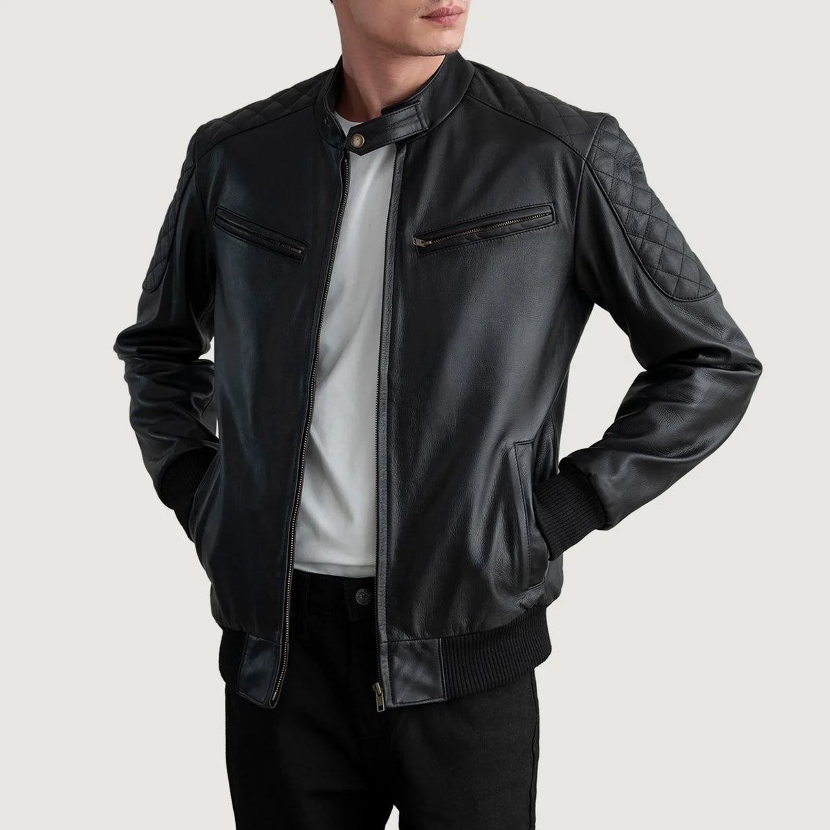 Men's Sven Mocha Suede Bomber Jacket - Vista de perfil lateral con corte ergonómico de manga