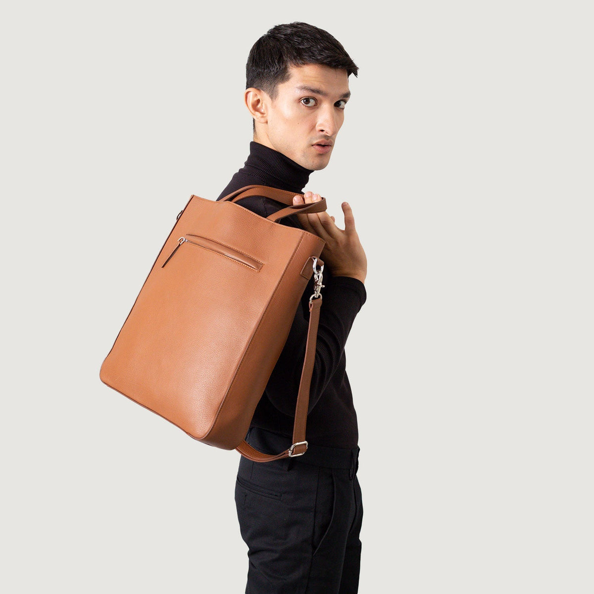 
The Poet Bolso tote de cuero – alternate product view 5