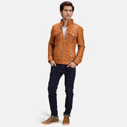 Voltex Tostado Chaqueta Biker de Cuero para Hombre - Vista de perfil lateral con corte ergonómico de manga