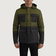 
Vista de detalle of Classic Collar & Heavy-Duty Zipper Hardware on Wayne Negro & Verde Hooded Puffer Chaqueta de Cuero para Hombre